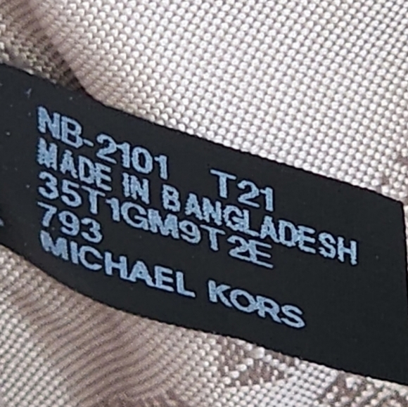 Michael Kors Mercer MD Crossbody Yellow - Picture 6 of 8